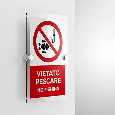 Cartello vietato pescare con testo, verticale