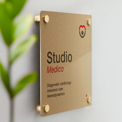 Targhe studi medici