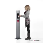 Colonnina dispenser gel personalizzabile